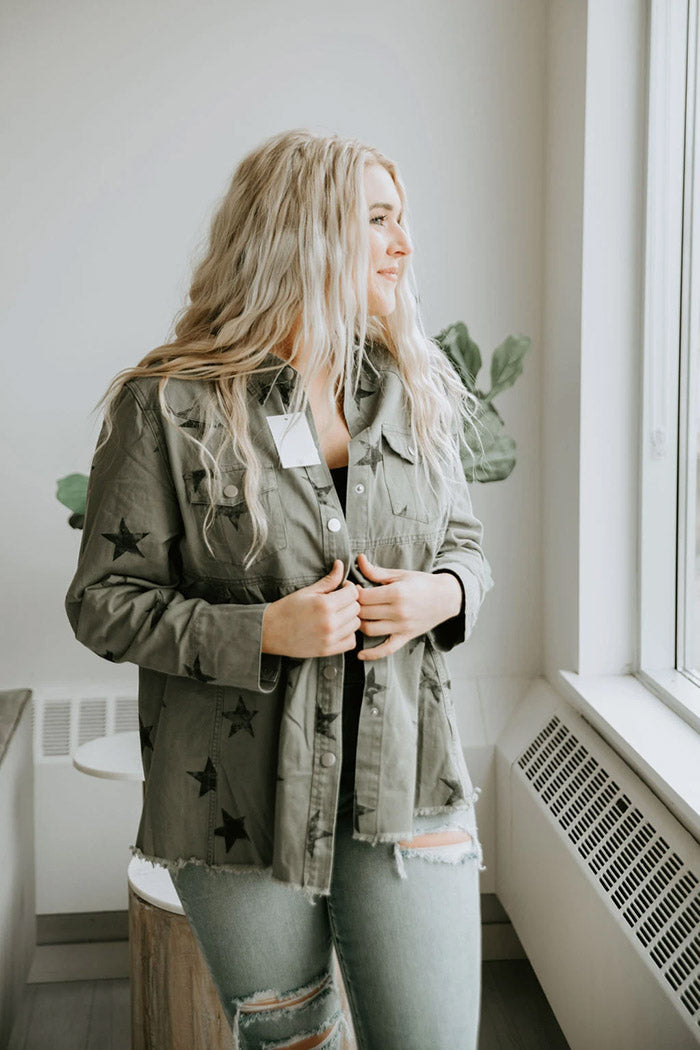 Elegantly Styled Jacket for Everyday Wear