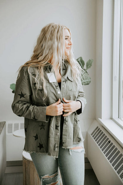 Elegantly Styled Jacket for Everyday Wear