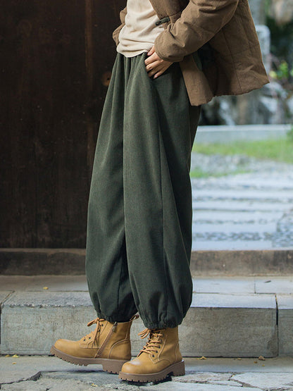 Well Tailored Pants with a Graceful Silhouette