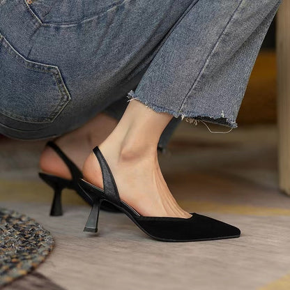 Well Tailored Shoes with a Graceful Silhouette