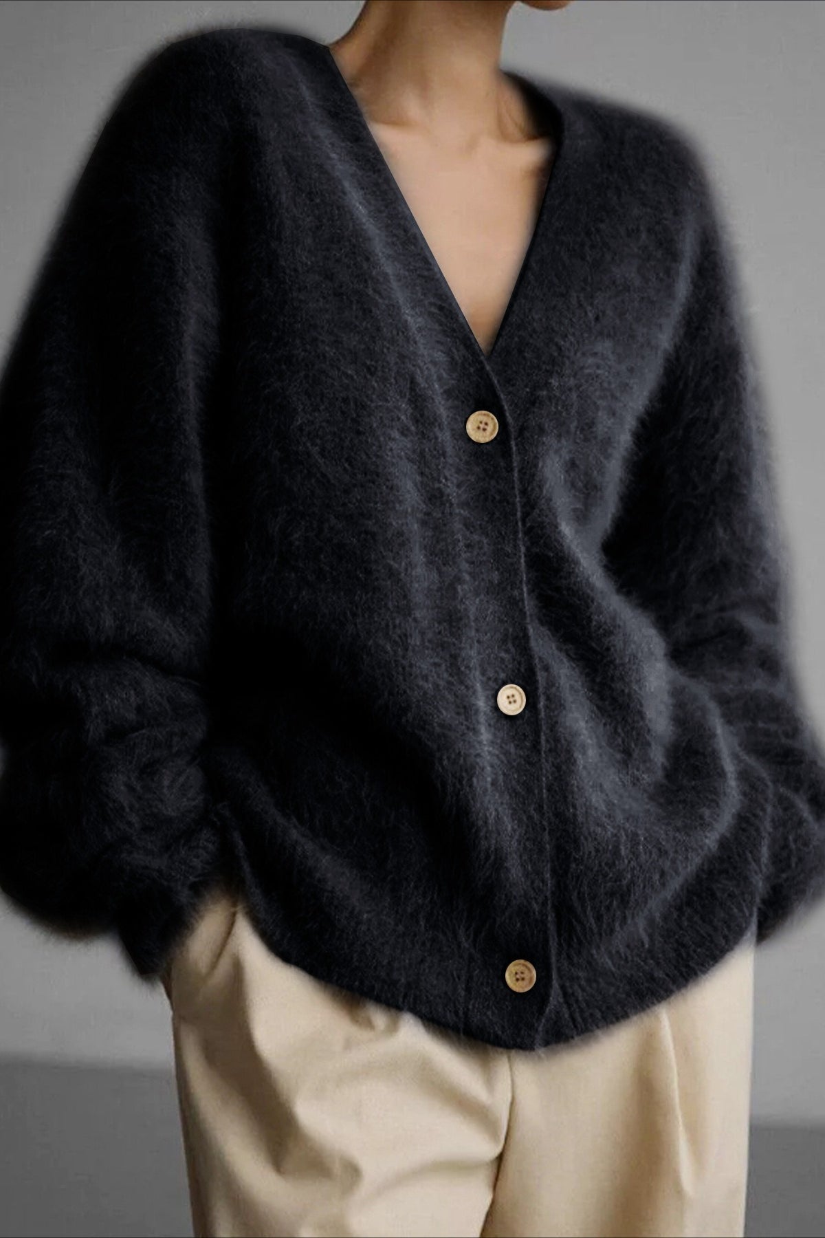 Elegantly Styled Cardigan for Everyday Wear