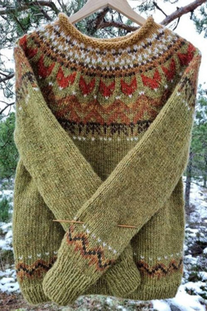 Effortlessly Elegant Sweater with a Timeless Design
