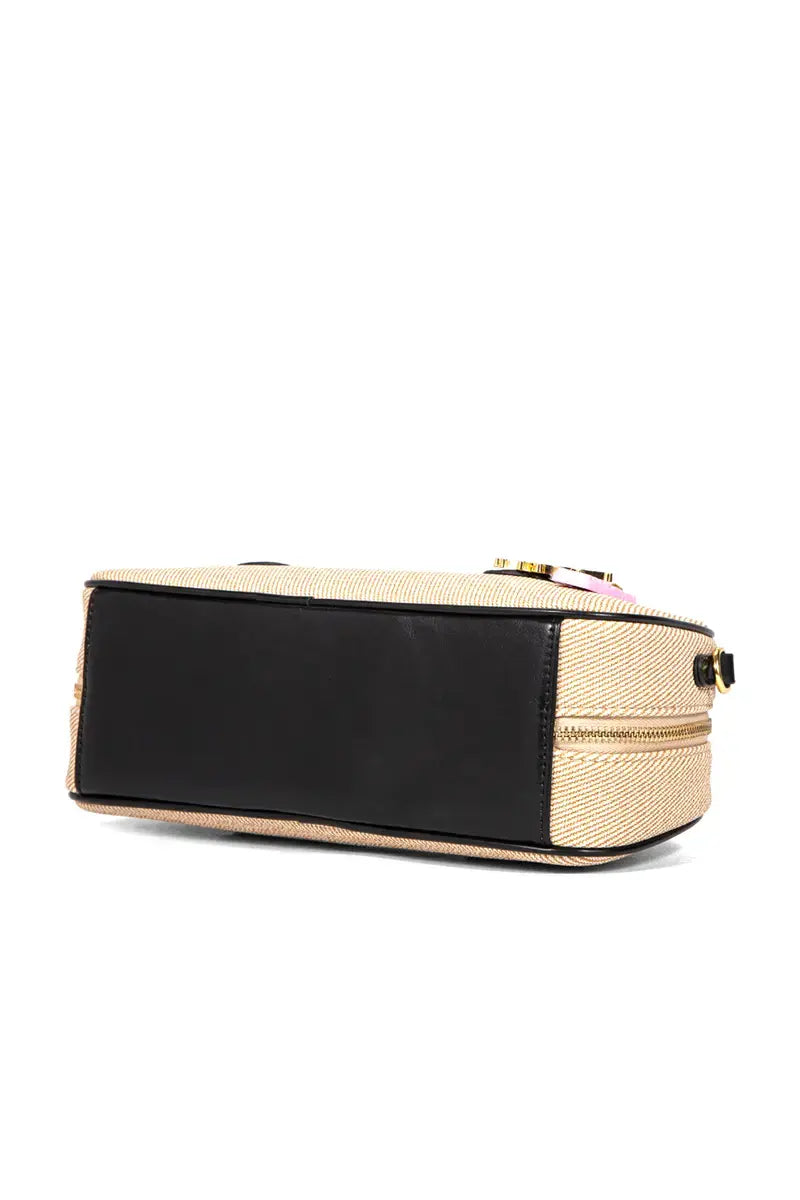 Classic Vintage Bag with a Flattering Fit