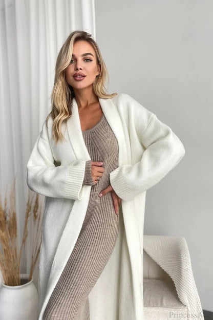Elegantly Styled Cardigan for Everyday Wear