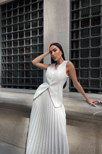 Classic Vintage Garment with a Flattering Fit