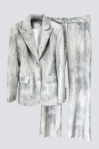 Polished Garment with an Effortless Classic Look