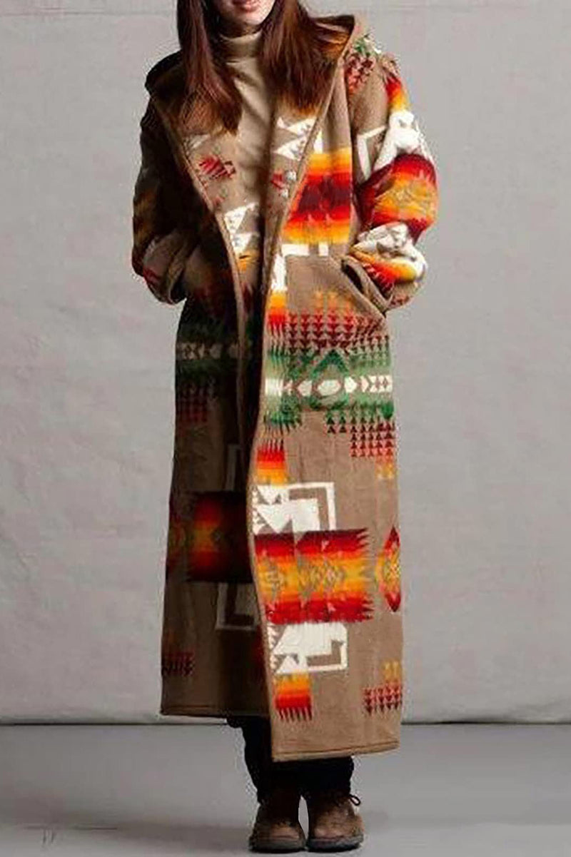 Well Tailored Coat with a Graceful Silhouette