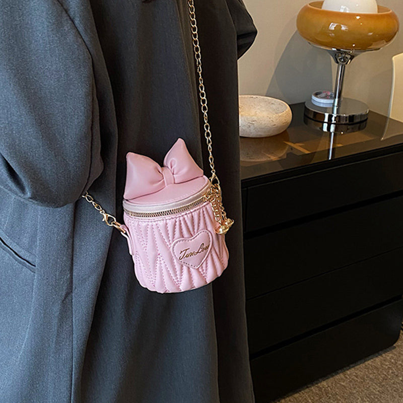 Effortlessly Elegant Bag with a Timeless Design