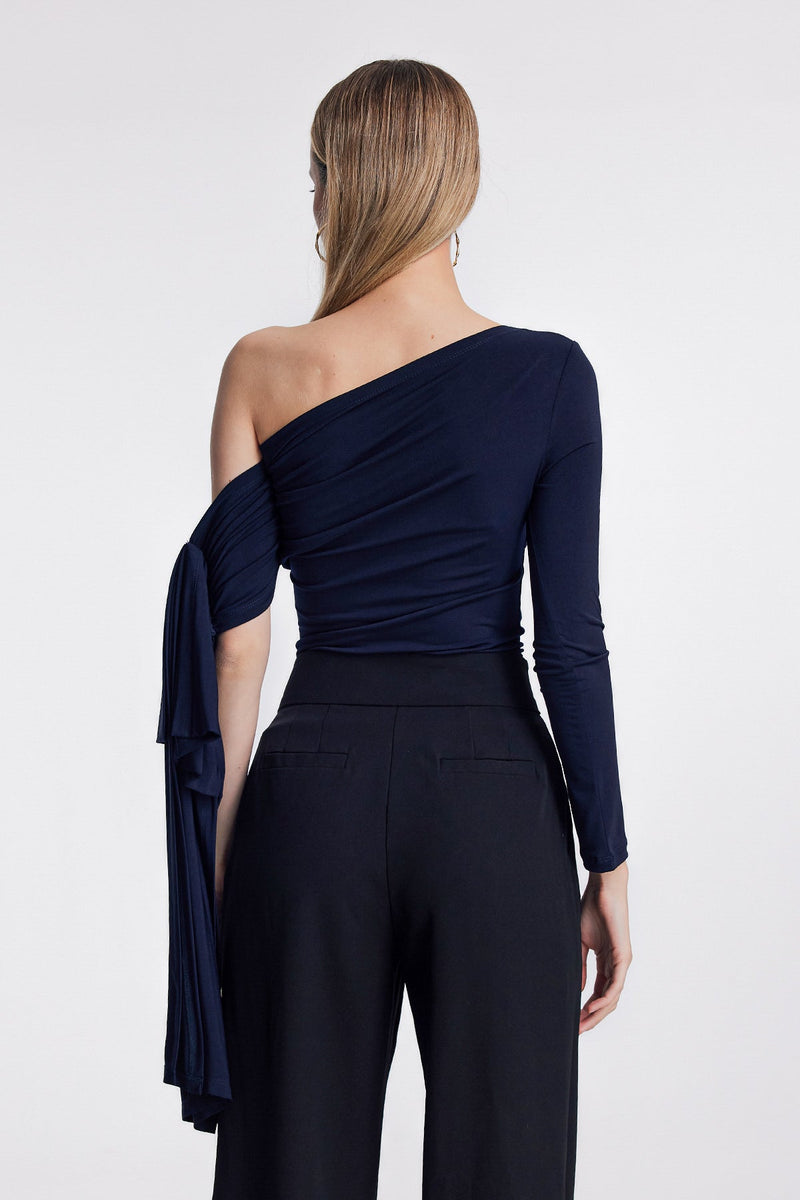 Polished Top with an Effortless Classic Look