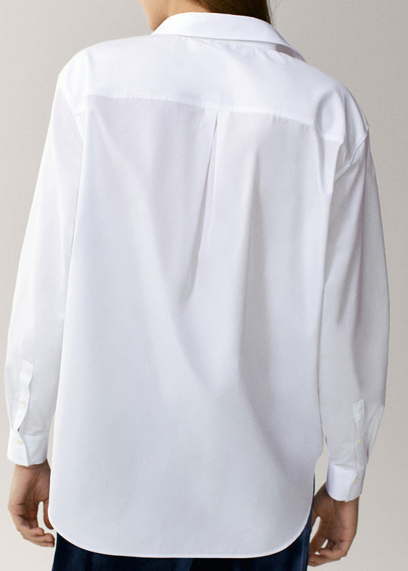 Effortlessly Elegant Shirt with a Timeless Design
