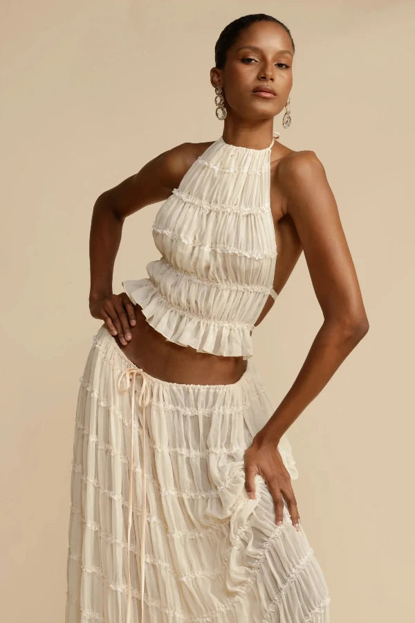 Well Tailored Garment with a Graceful Silhouette