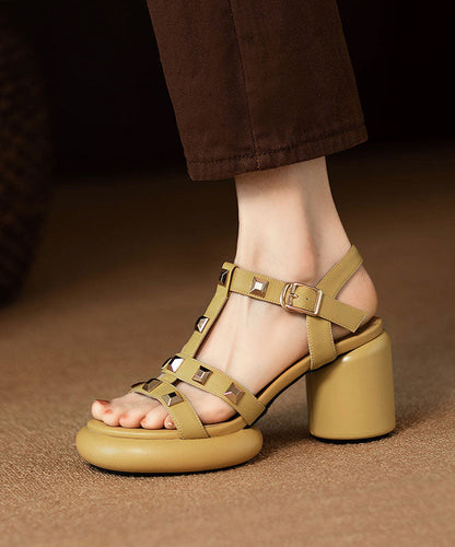 Polished Sandals with an Effortless Classic Look