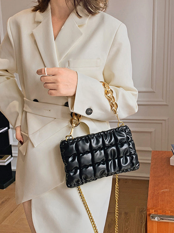 Effortlessly Elegant Bag with a Timeless Design