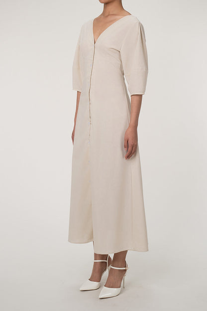 Classic Vintage Dress with a Flattering Fit
