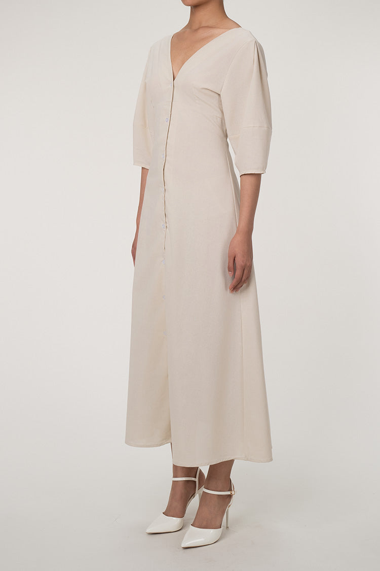 Classic Vintage Dress with a Flattering Fit