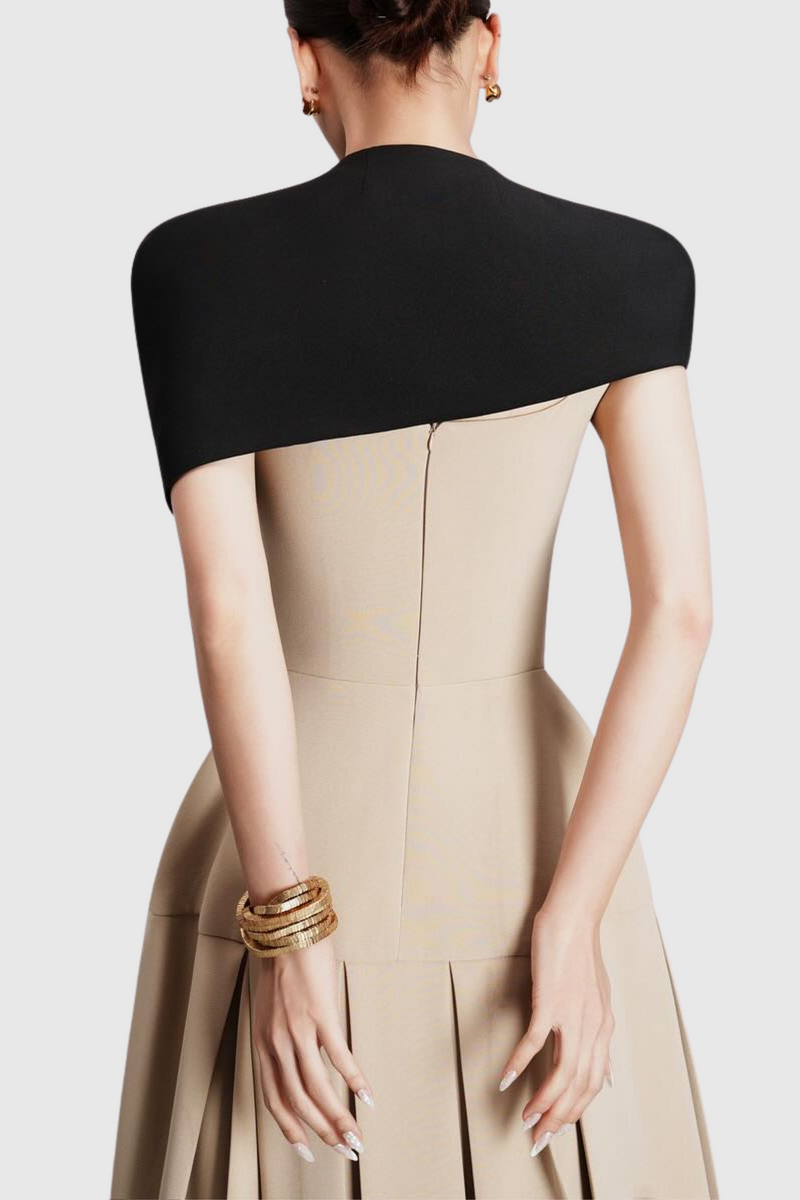 Classic Vintage & Enduringly Stylish Dress