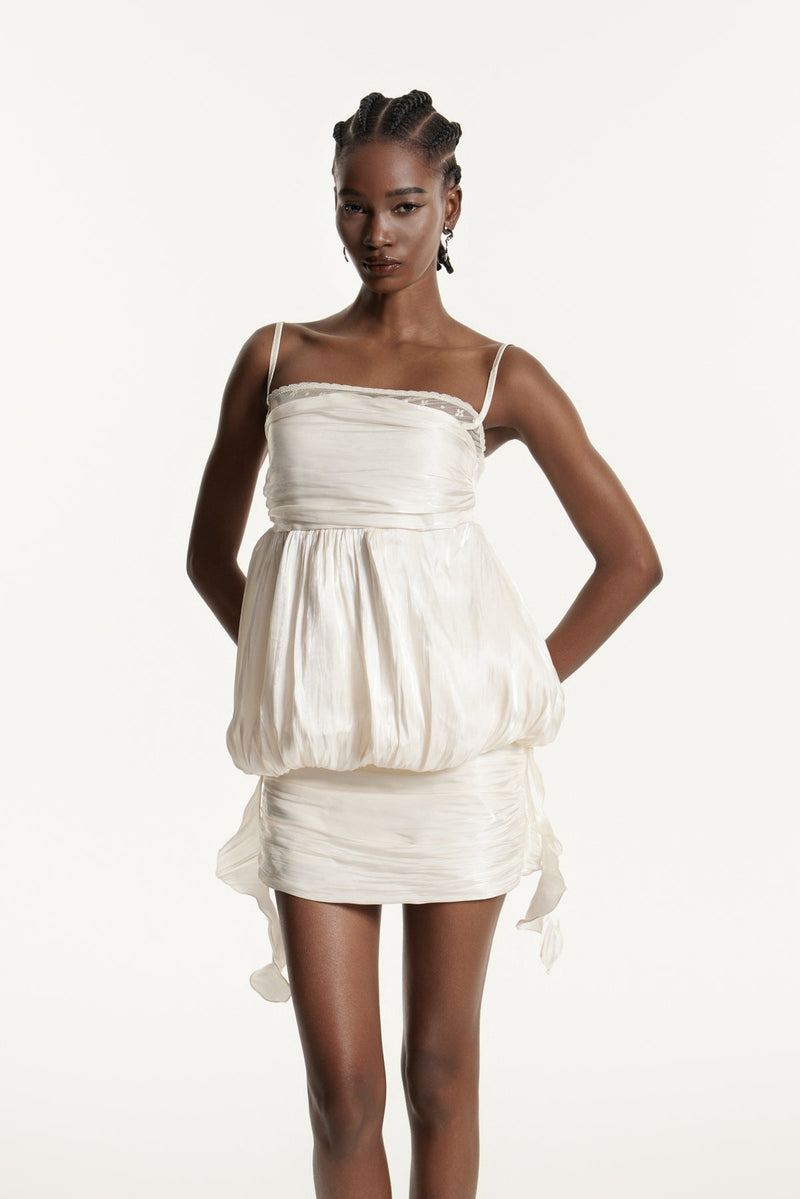 Sophisticated Garment with a Clean Classic Look