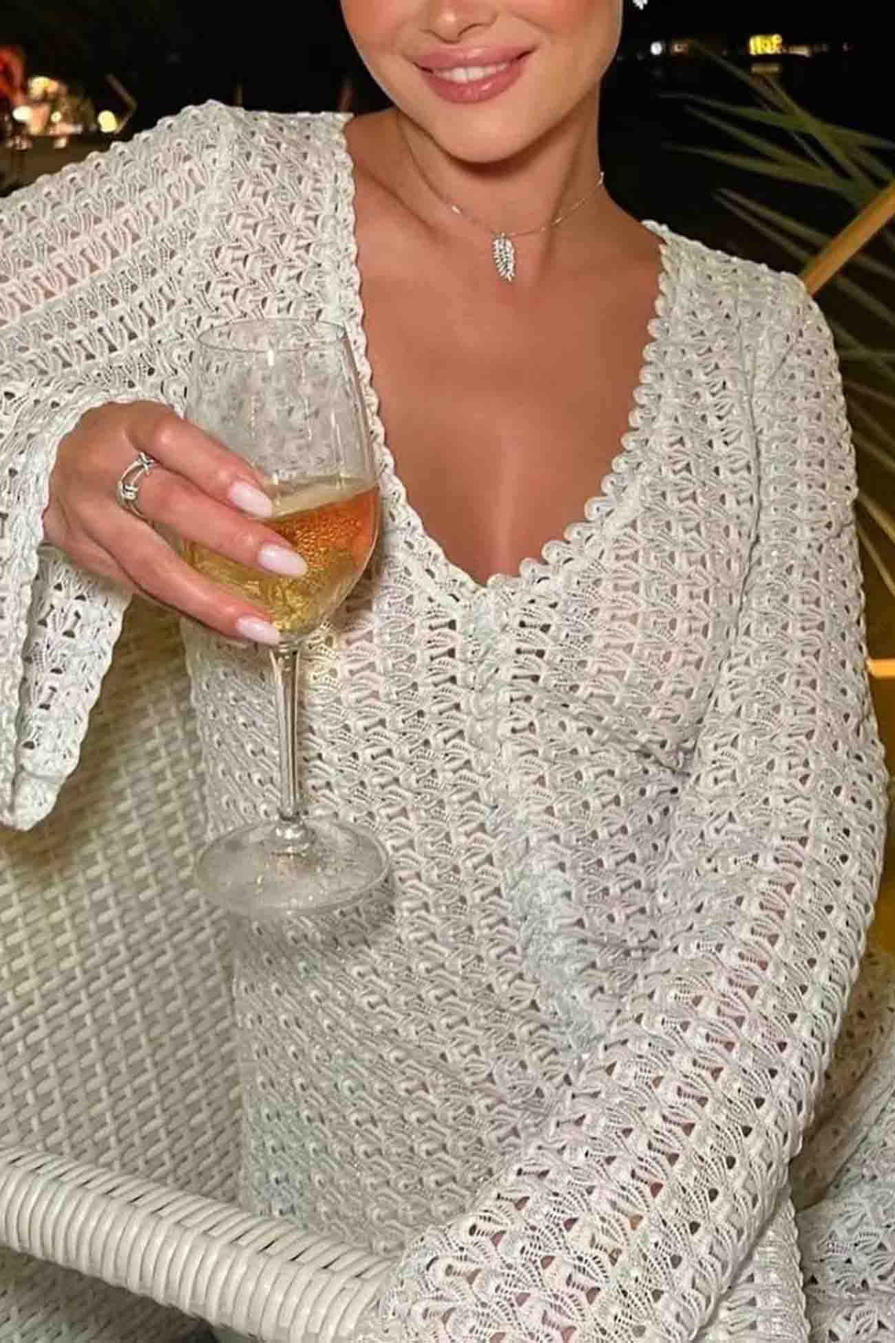 Well Tailored Dress with a Graceful Silhouette