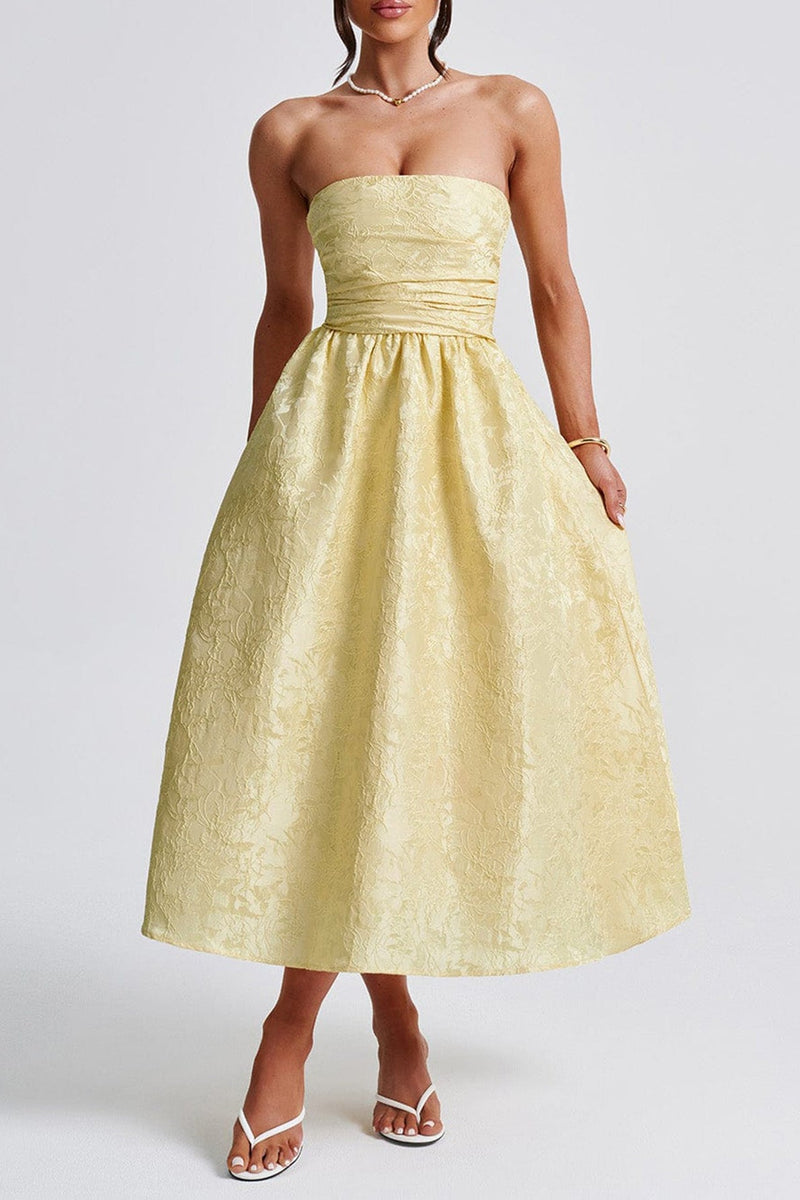 Well Tailored Dress with a Graceful Silhouette