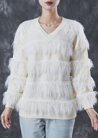 Well Tailored Sweater with a Graceful Silhouette