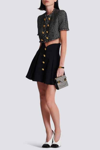 Well Tailored Garment with a Graceful Silhouette