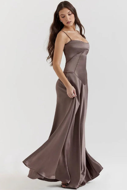 Beautifully Finished Garment in a Timeless Design