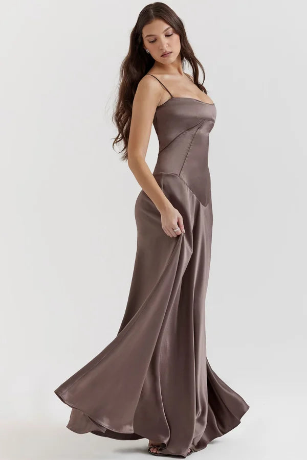 Beautifully Finished Garment in a Timeless Design