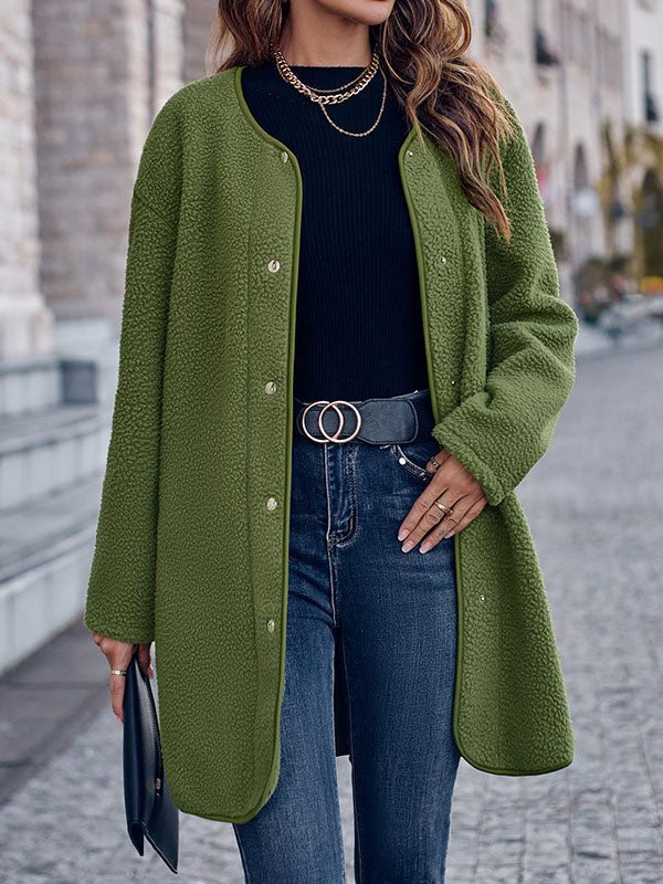 Effortlessly Elegant Garment with a Timeless Design