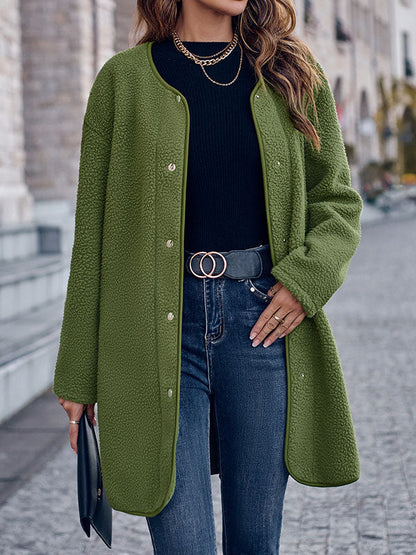 Effortlessly Elegant Garment with a Timeless Design