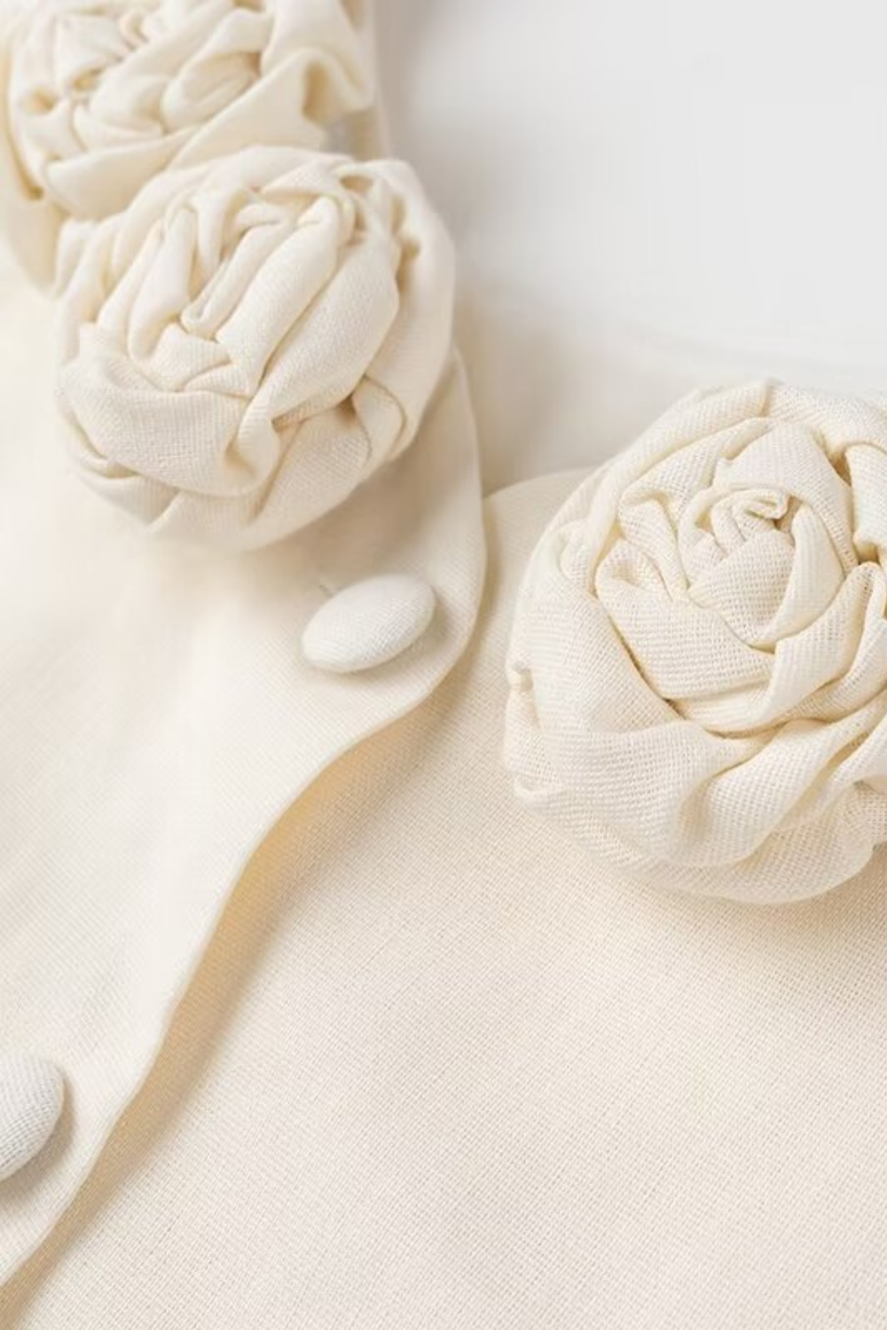 Effortlessly Elegant Garment with a Timeless Design