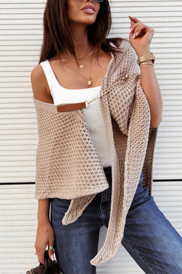 Sophisticated Garment with a Clean Classic Look