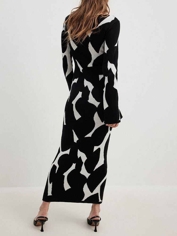 Effortlessly Elegant Dress with a Timeless Design