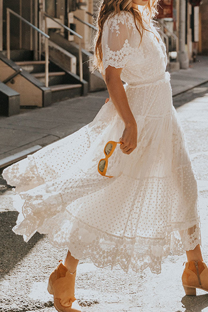 Beautifully Finished Dress in a Timeless Design