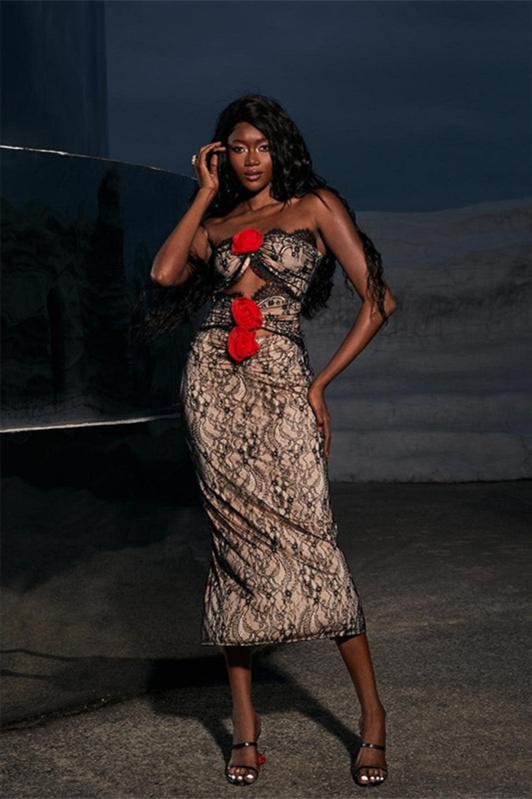 Classic Vintage Dress with a Flattering Fit