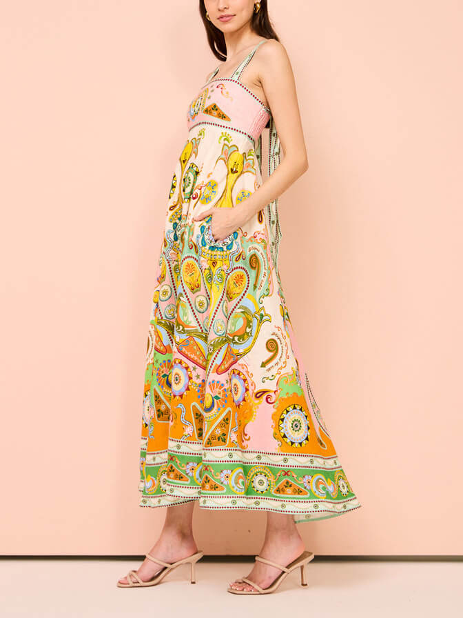 Classic Vintage Dress with a Flattering Fit