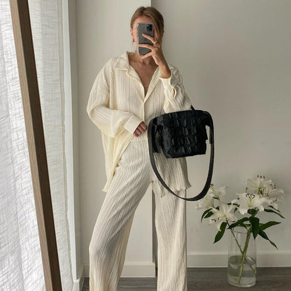 Beautifully Finished Trousers in a Timeless Design