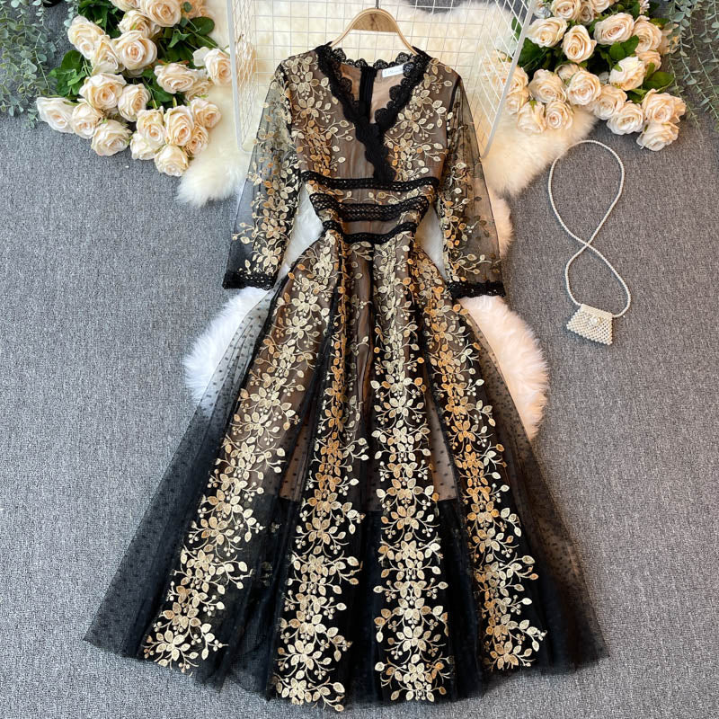 Beautifully Finished Dress in a Timeless Design