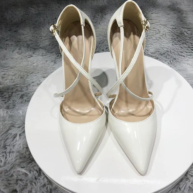 Sophisticated Garment with a Clean Classic Look
