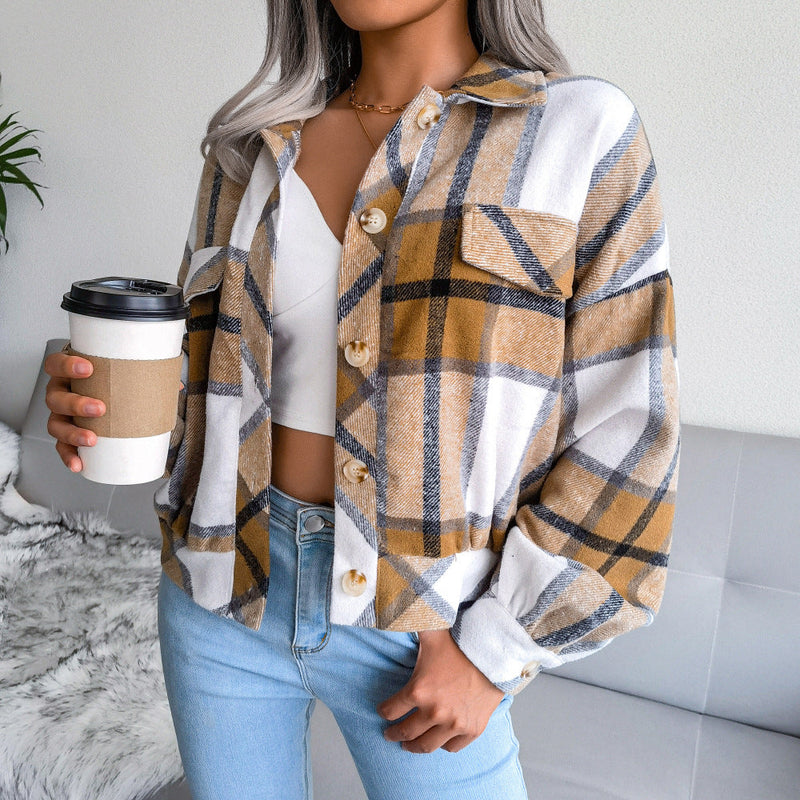 Well Tailored Jacket with a Graceful Silhouette
