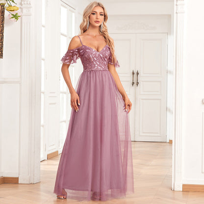 Gracefully Styled Dress for Any Occasion