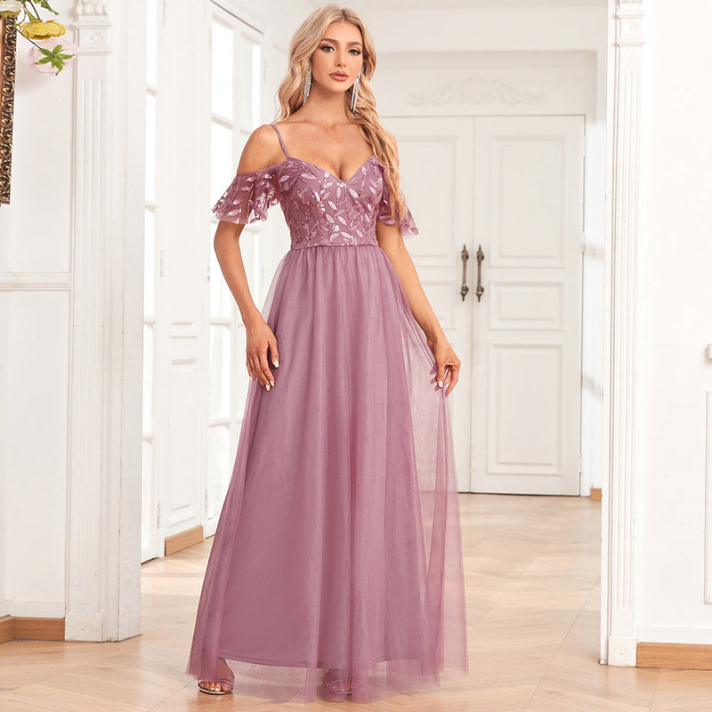 Gracefully Styled Dress for Any Occasion