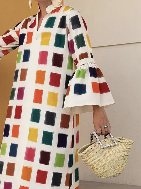 Classic Vintage Dress with a Flattering Fit