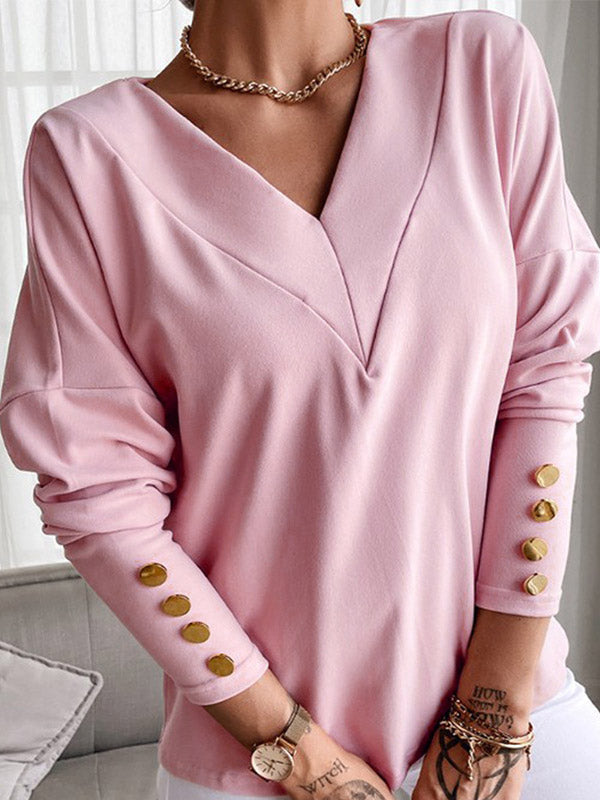 Effortlessly Elegant T-Shirt with a Timeless Design