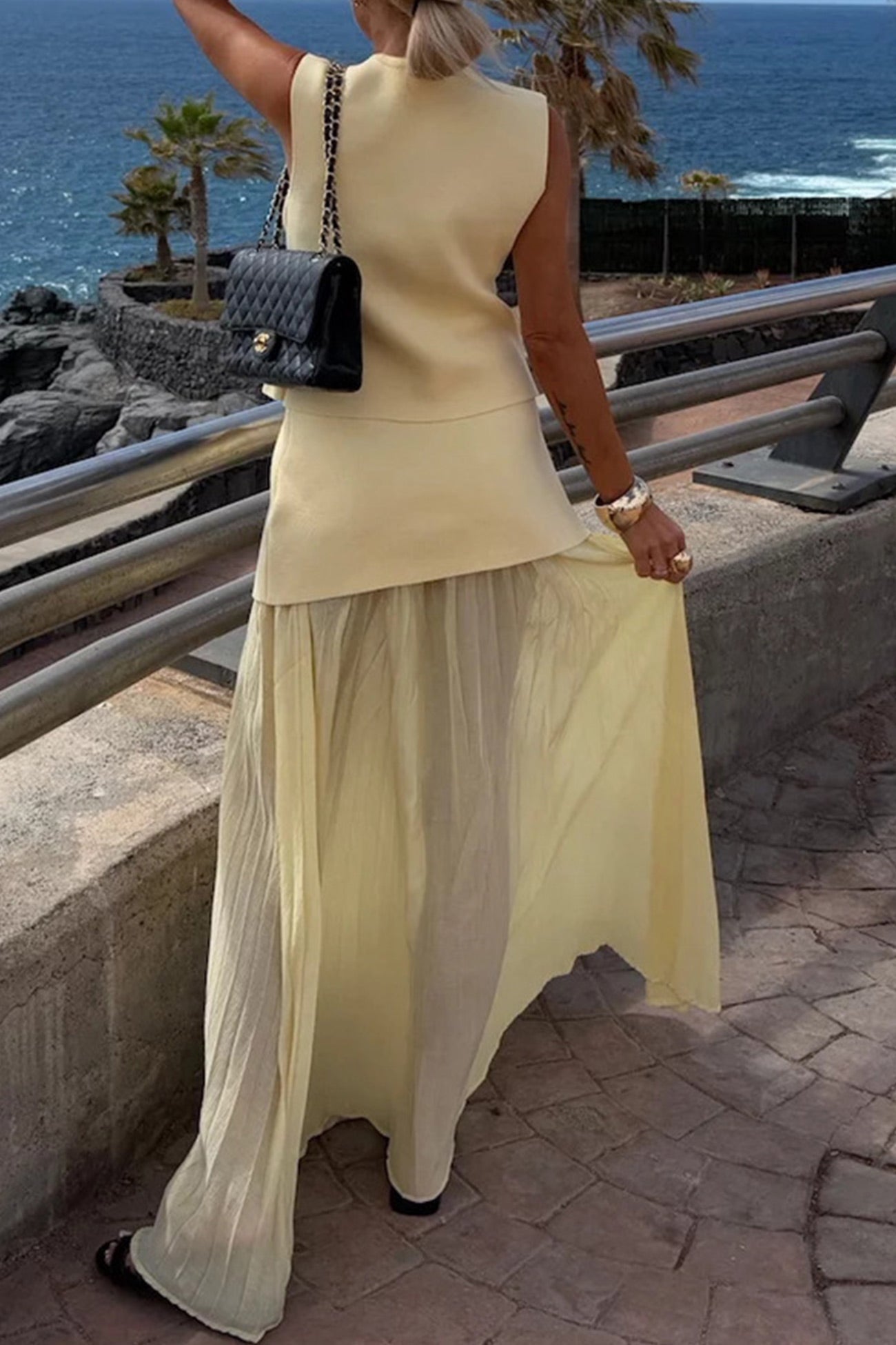 Classic Vintage Top with a Flattering Fit