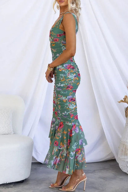 A Vintage Style Dress with Delicate Timeless Details
