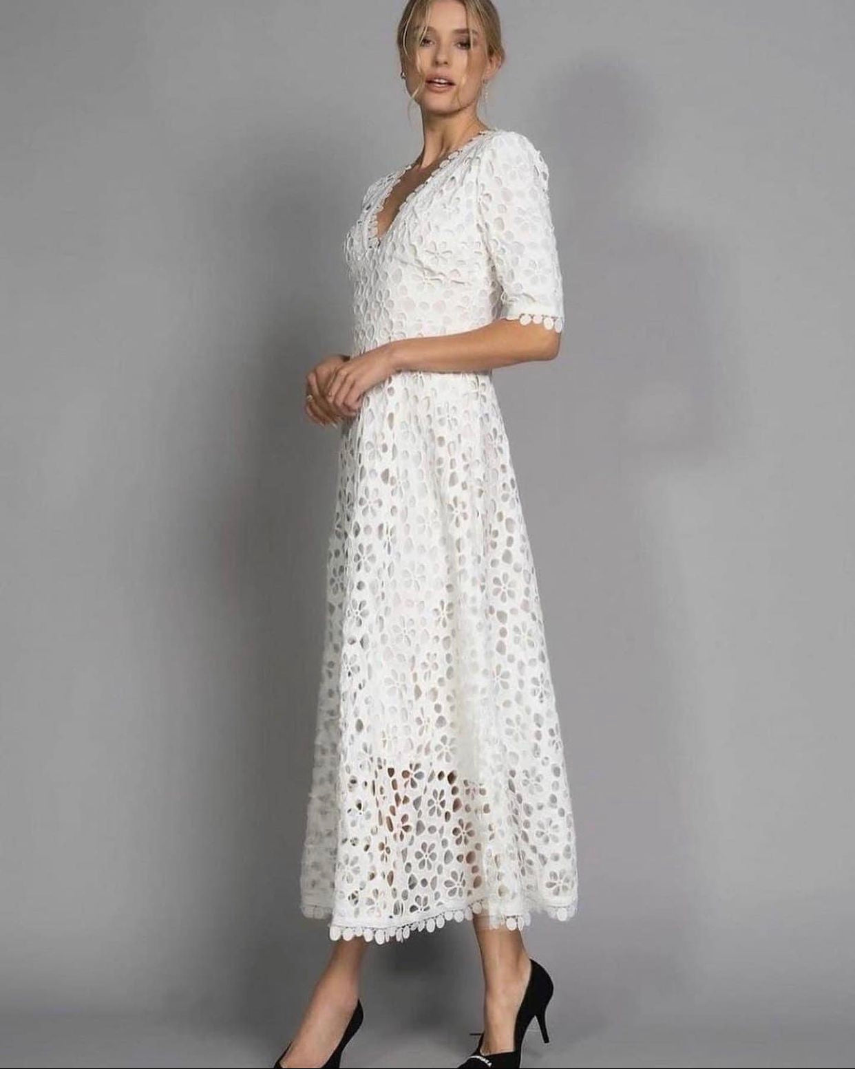 Classic Vintage Dress with a Flattering Fit