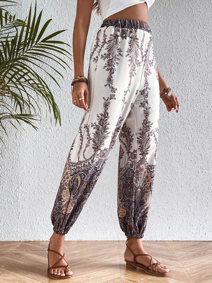 Gracefully Styled Pants for Any Occasion