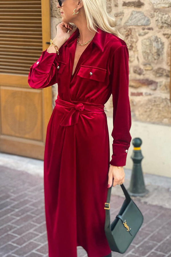 Classic Vintage Dress with a Flattering Fit