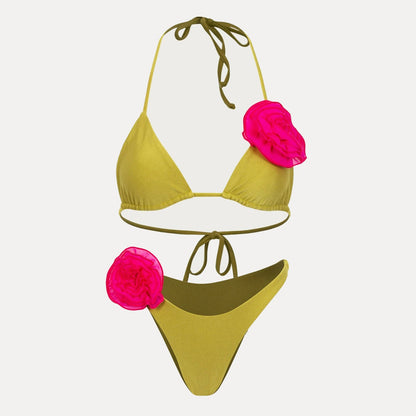 Effortlessly Elegant Bikini with a Timeless Design