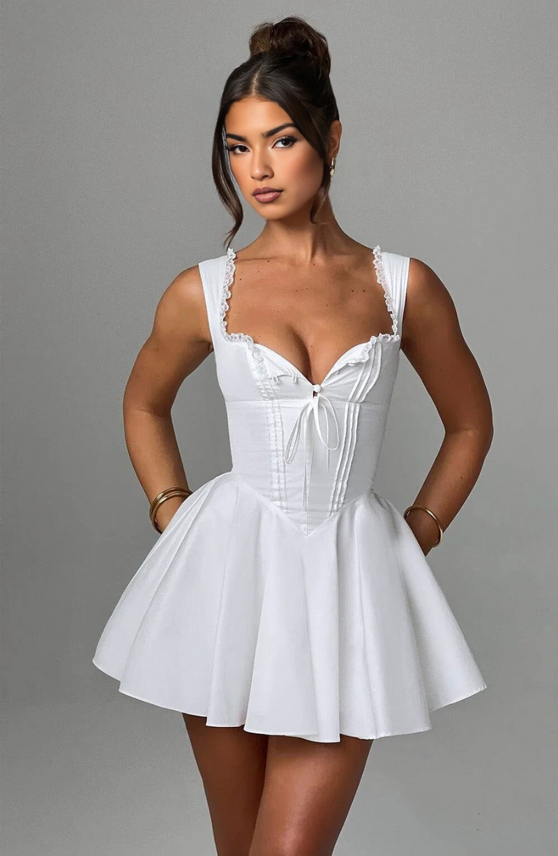 Classic Vintage & Enduringly Stylish Dress